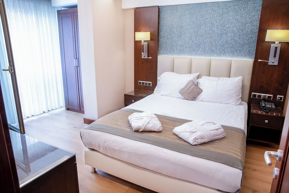 Grand Aras Hotel & Suites 23