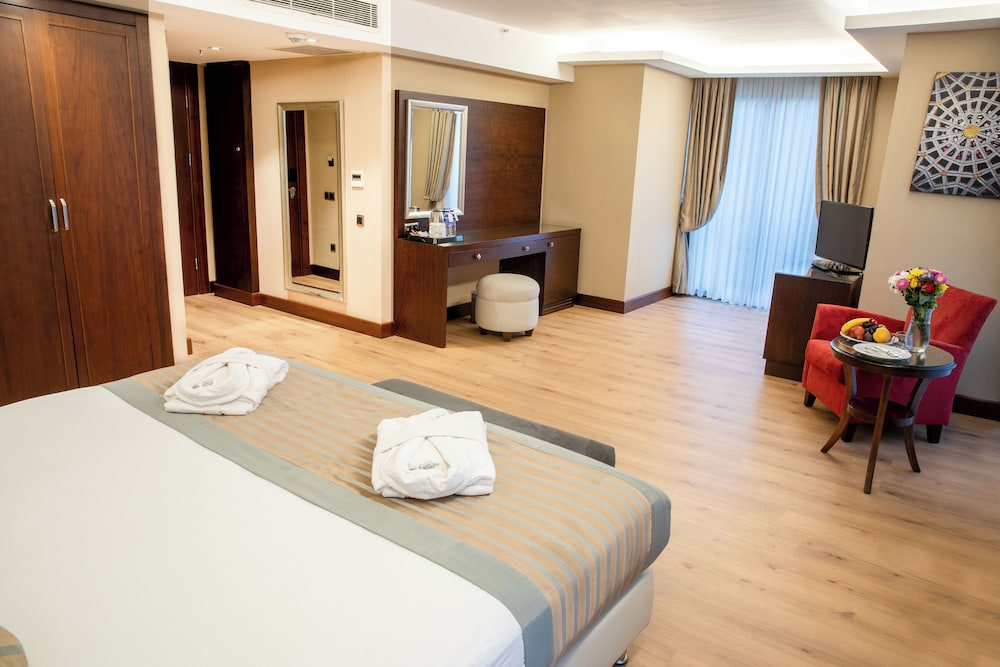 Grand Aras Hotel & Suites 14