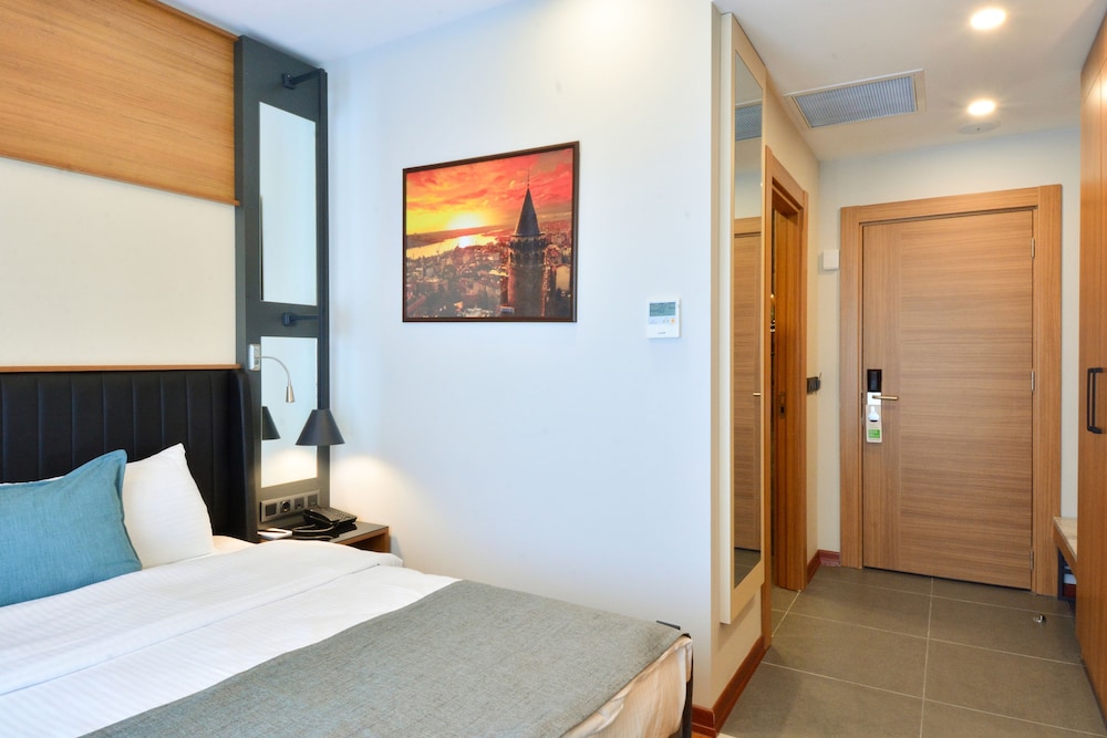 Expoist Hotel 18
