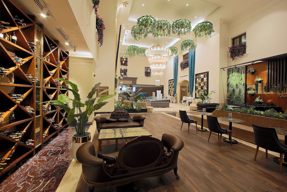 Ramada Hotel & Suites by Wyndham Istanbul Merter 8