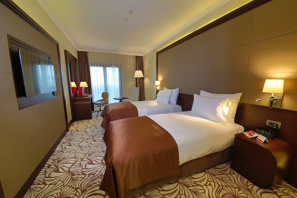 Ramada Hotel & Suites by Wyndham Istanbul Merter 19