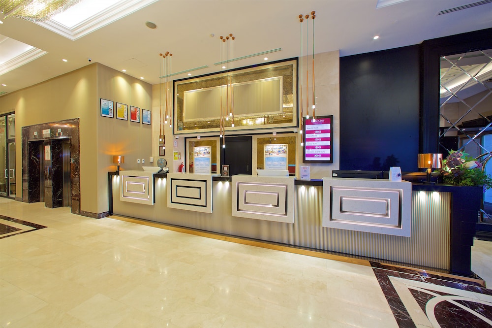 Ramada Hotel & Suites by Wyndham Istanbul Merter 9