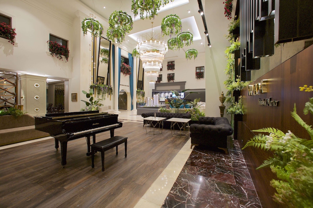 Ramada Hotel & Suites by Wyndham Istanbul Merter 6