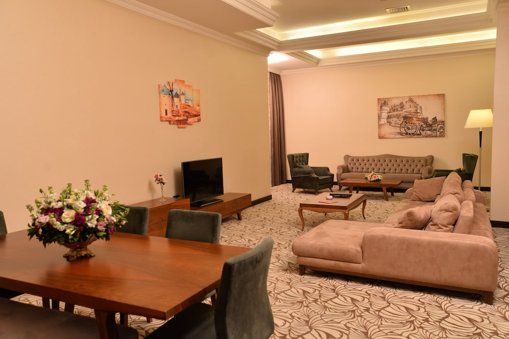 Ramada Hotel & Suites by Wyndham Istanbul Merter 24