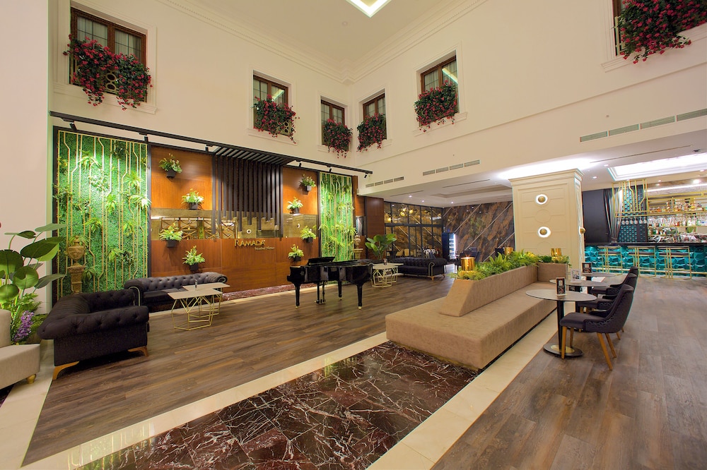 Ramada Hotel & Suites by Wyndham Istanbul Merter 12