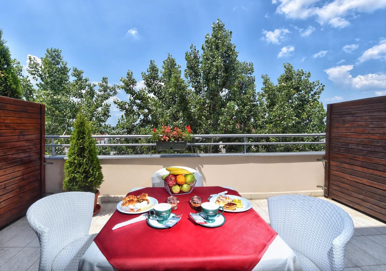 Balkan Garni Hotel 14