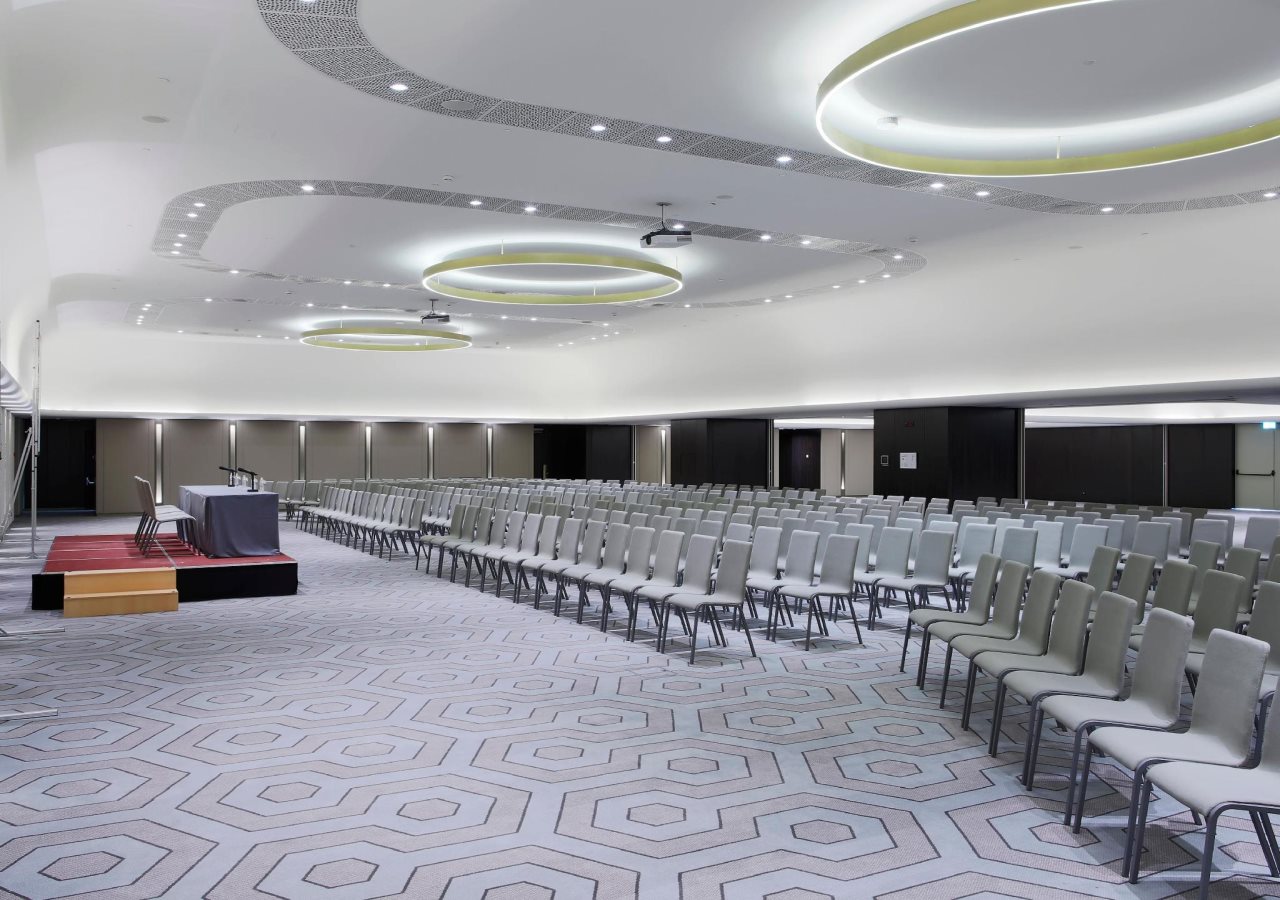 Crowne Plaza Belgrade 15