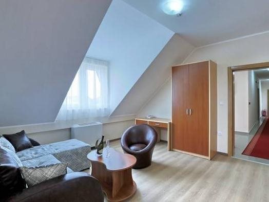 Hotel Novella Uno 12