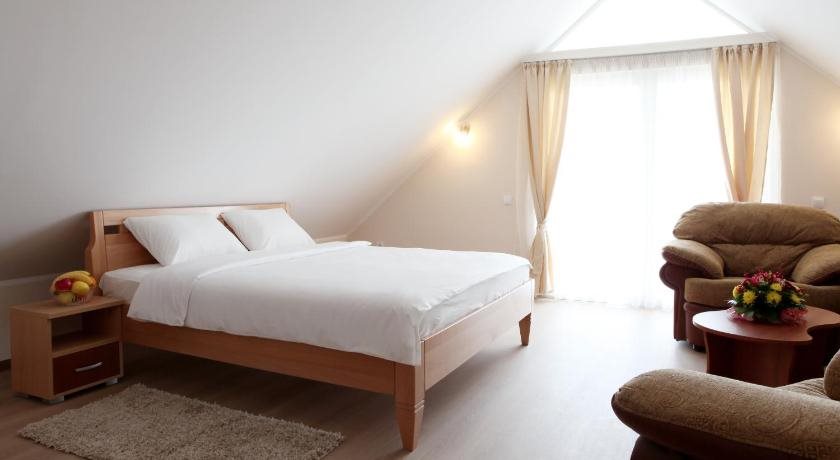 Hotel Novella Uno 18