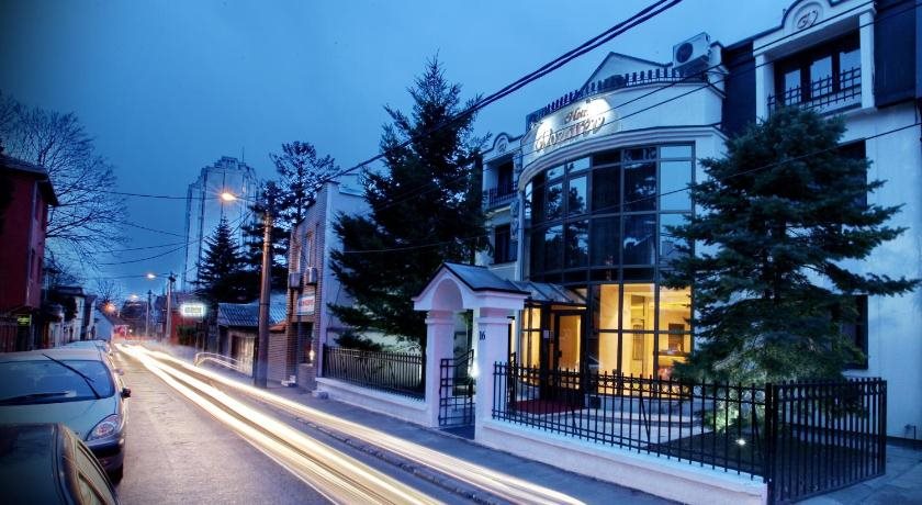 Hotel Vozarev 1