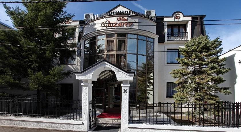 Hotel Vozarev 5
