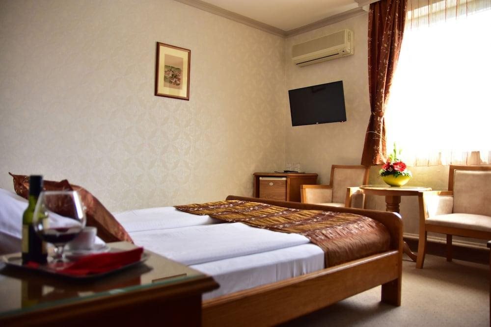 Garni Hotel Lav 13