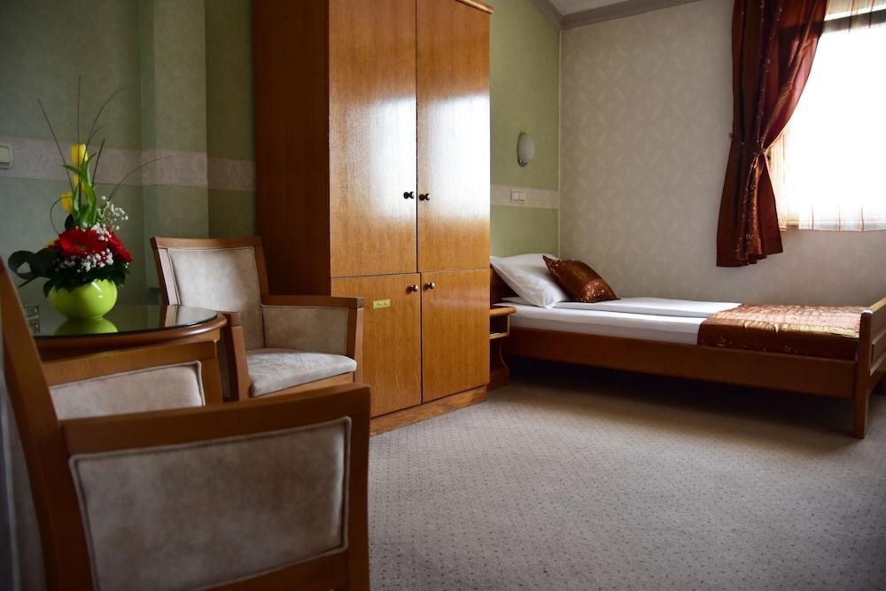 Garni Hotel Lav 14