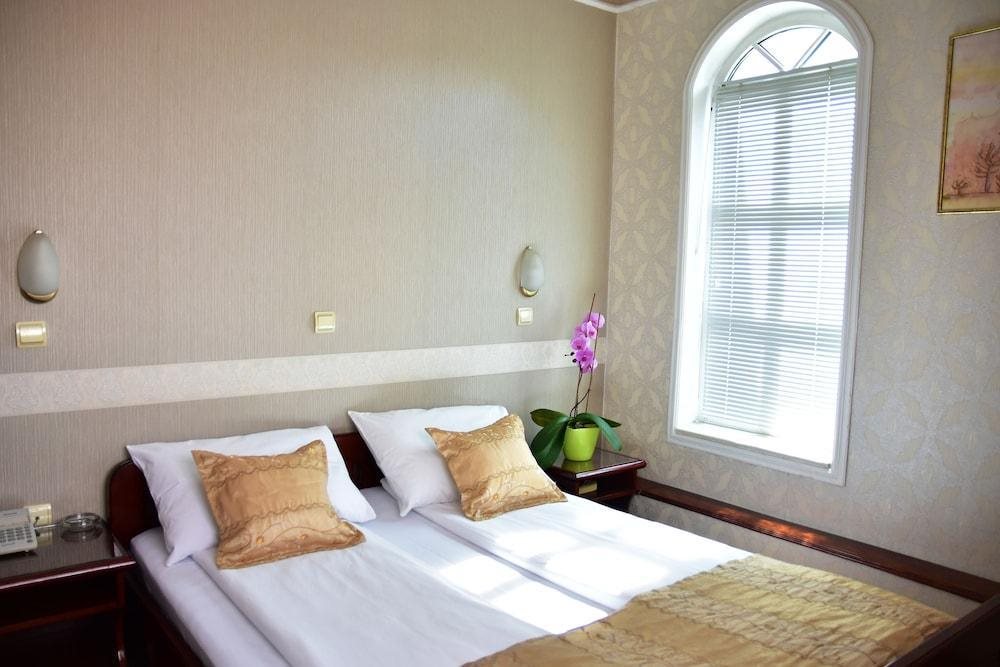 Garni Hotel Lav 8