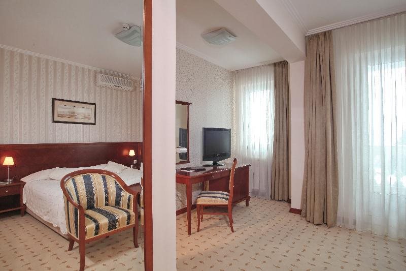 Hotel Orasac 9