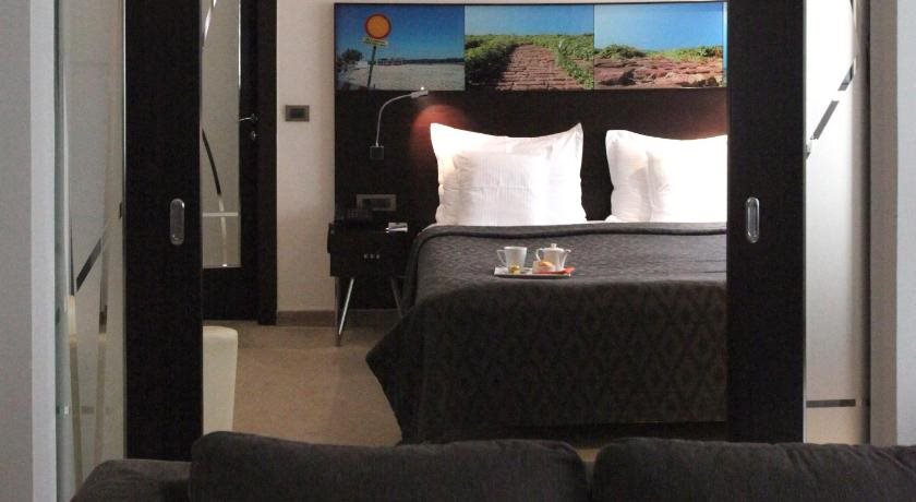 Hotel Townhouse 27 11