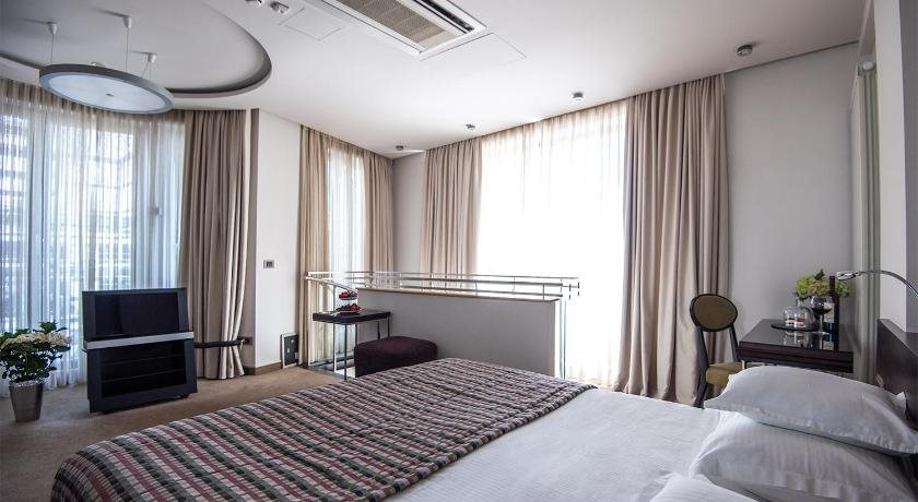 Hotel Townhouse 27 23
