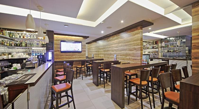 BonHotel 14