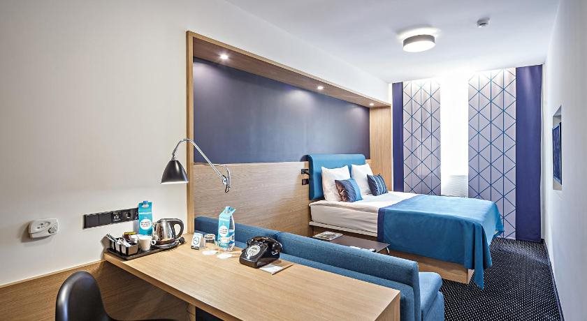 BonHotel 18