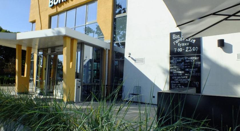 BonHotel 5