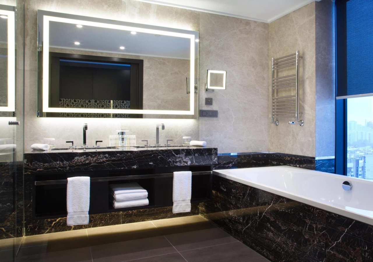 DoubleTree by Hilton Hotel Minsk 5