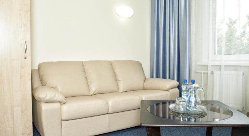 East Time Hotel 9