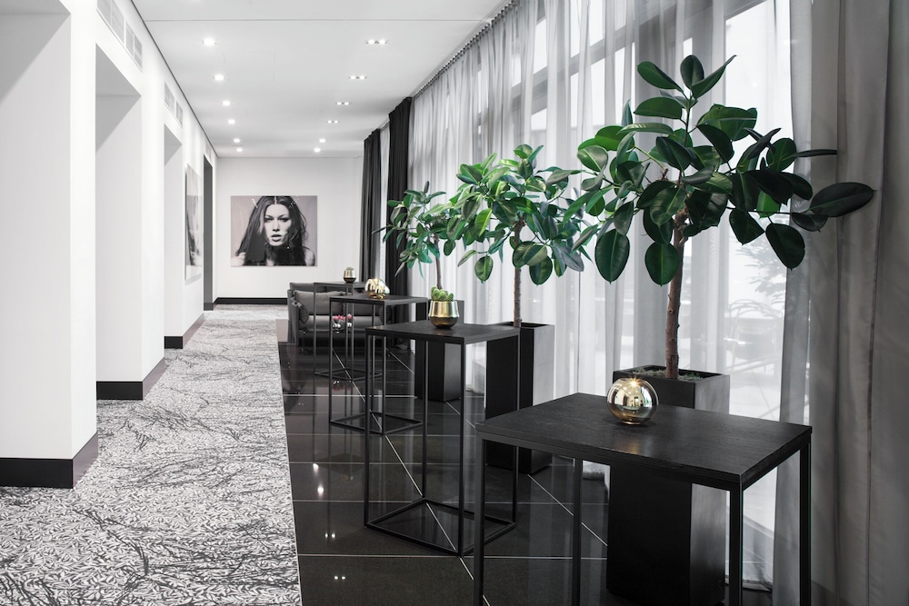 Hotel AMANO Grand Central 4