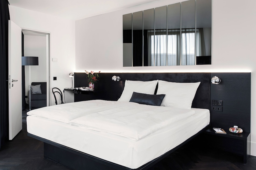 Hotel AMANO Grand Central 11
