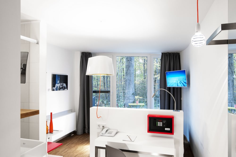 V-Hotel 15