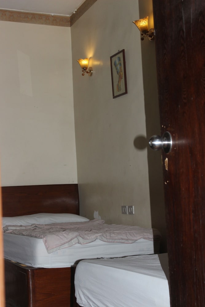 Family Palace 10