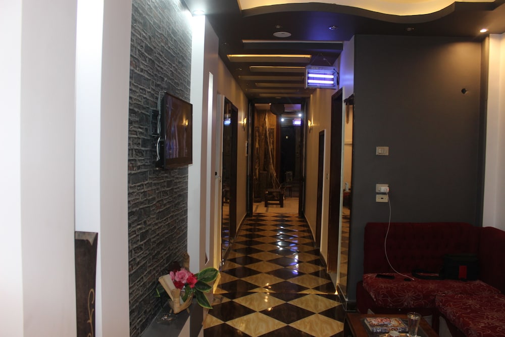 Family Palace 14
