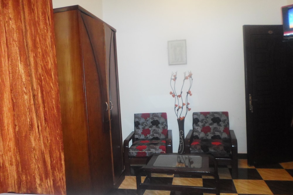 Family Palace 13