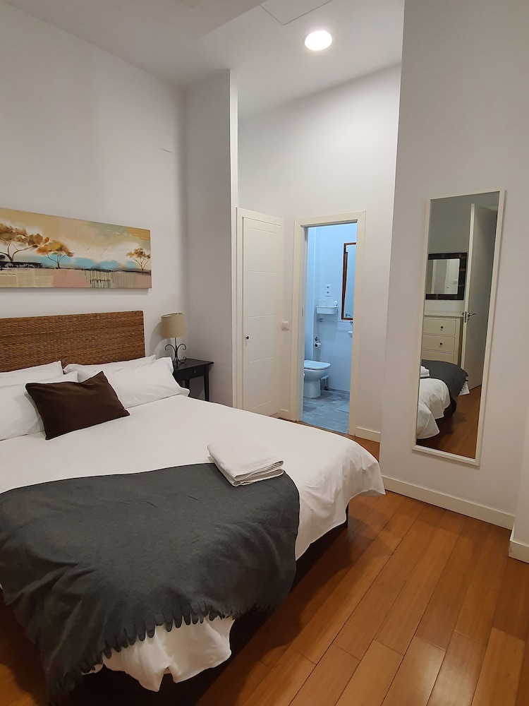 Apartamentos Huertas 12