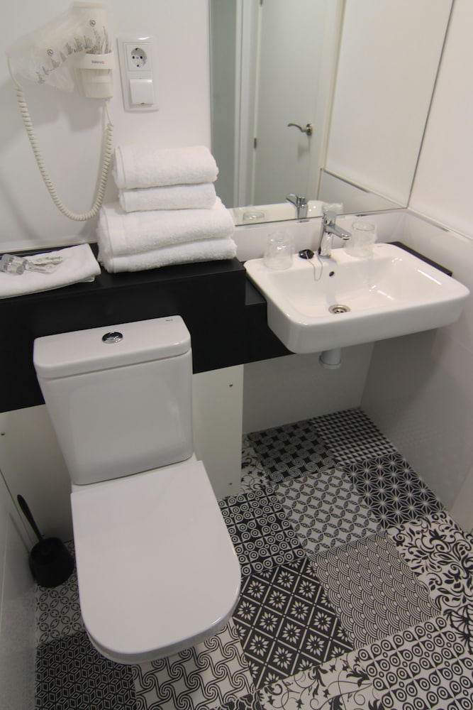 Hostal Aslyp 114 Barcelona 23