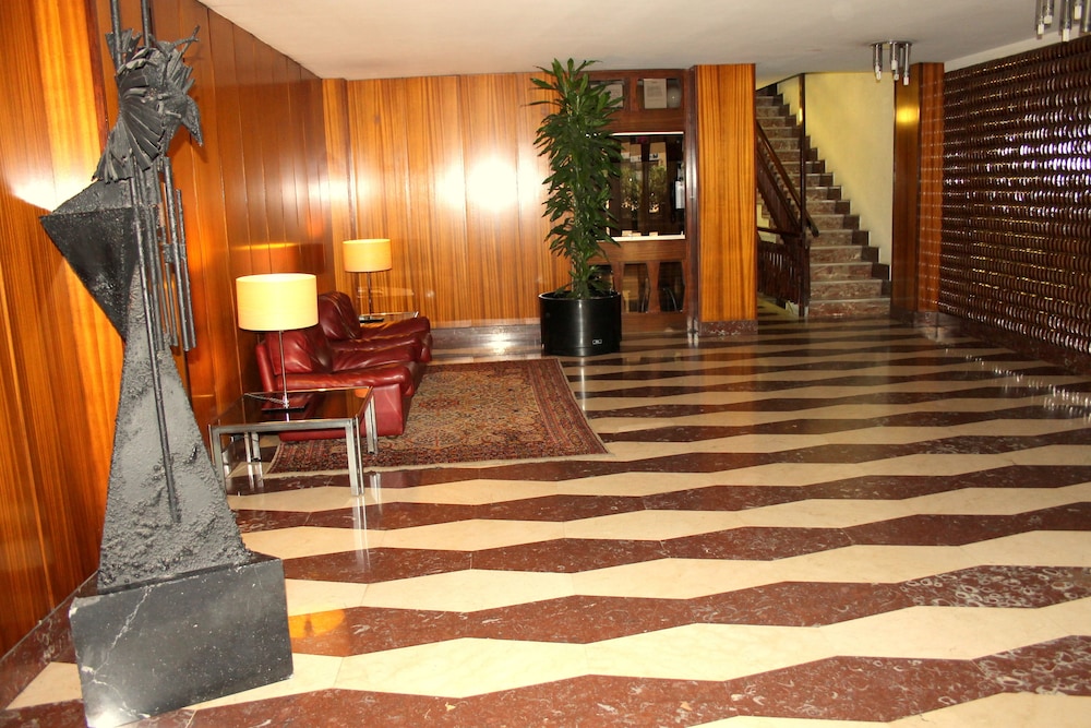 Hostal Aslyp 114 Barcelona 2