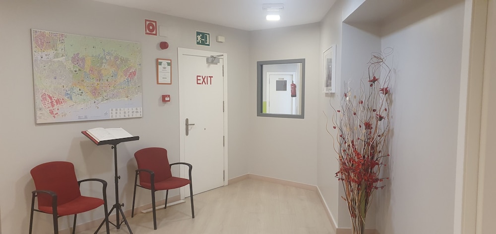 Hostal Aslyp 114 Barcelona 4