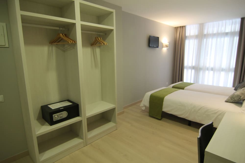 Hostal Aslyp 114 Barcelona 11