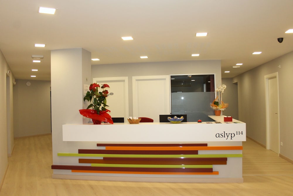 Hostal Aslyp 114 Barcelona 1