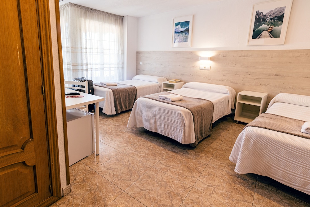 Hostal Gran Via 9