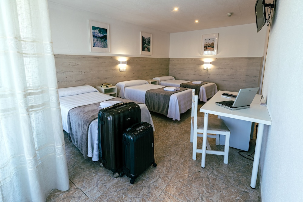 Hostal Gran Via 11