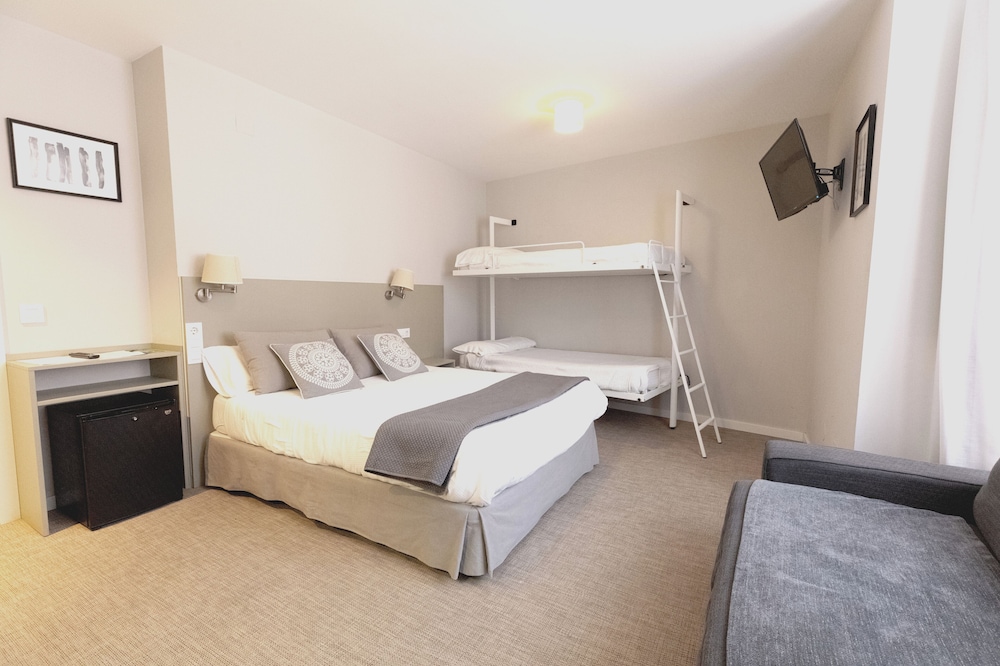Hostal Gran Via 21