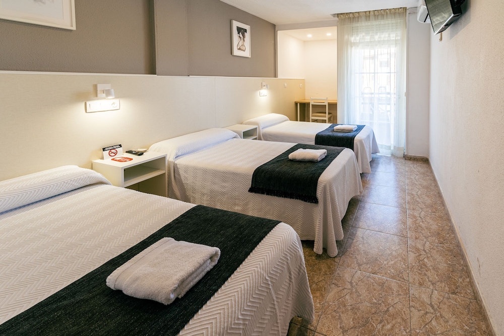 Hostal Gran Via 8