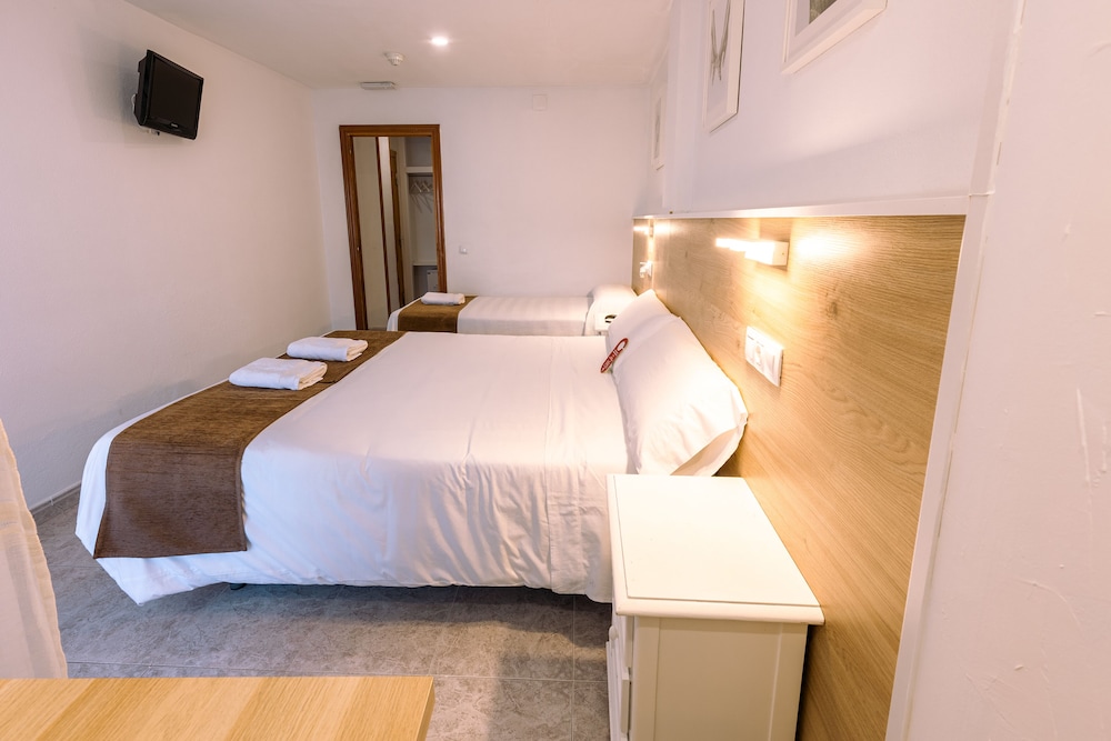 Hostal Gran Via 6