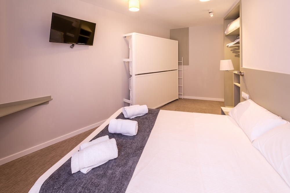 Hostal Gran Via 23