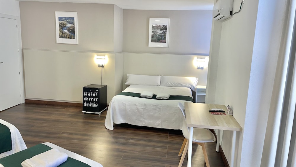 Hostal Gran Via 19