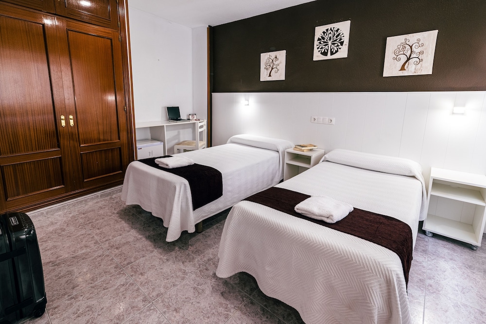 Hostal Gran Via 16