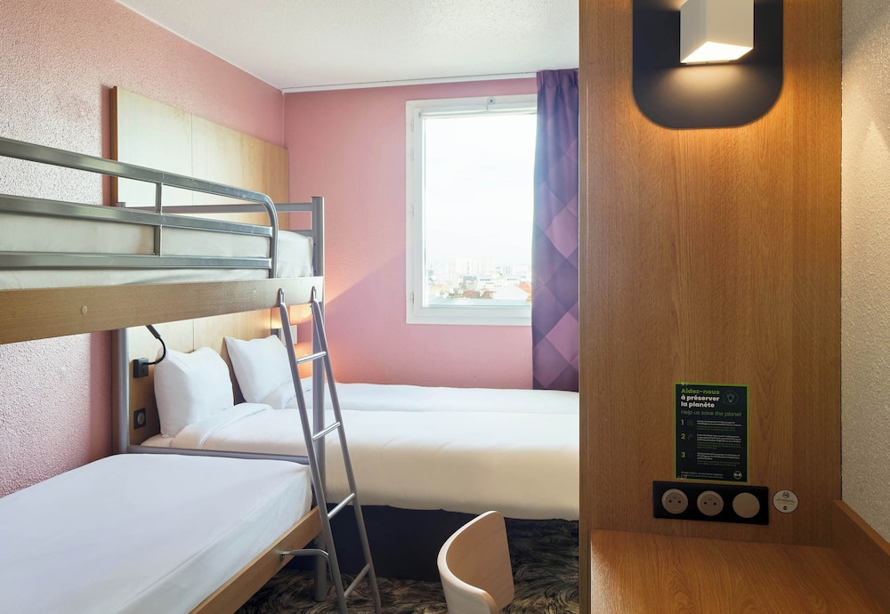 B&B HOTEL Paris Porte de la Villette 8
