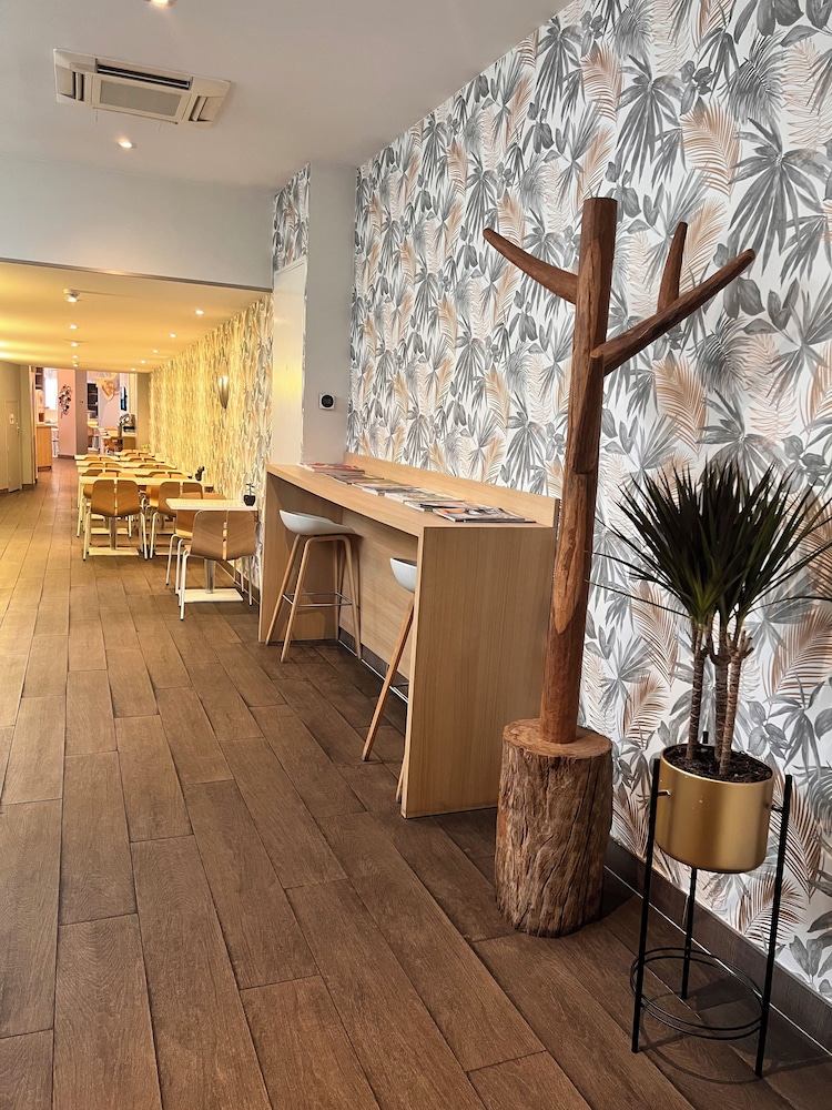 Hotel Kyriad Paris 18 - Porte de Clignancourt - Montmartre 24