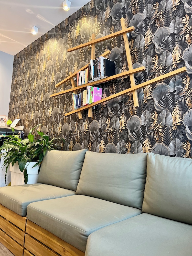 Hotel Kyriad Paris 18 - Porte de Clignancourt - Montmartre 3