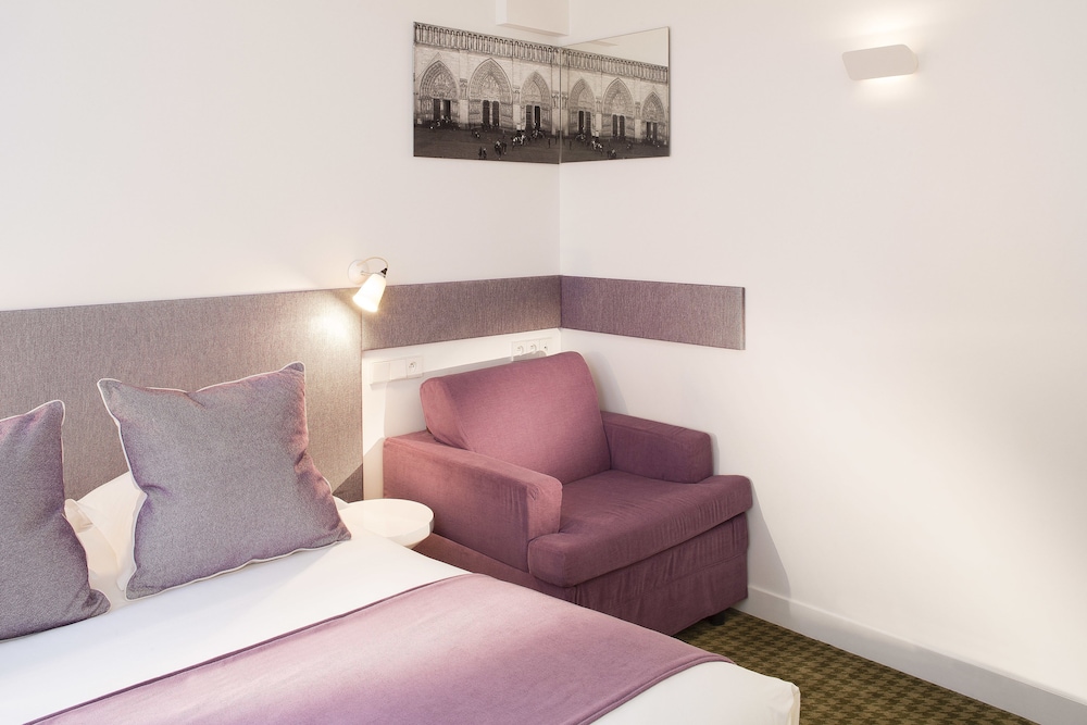 Hôtel Mistral 12